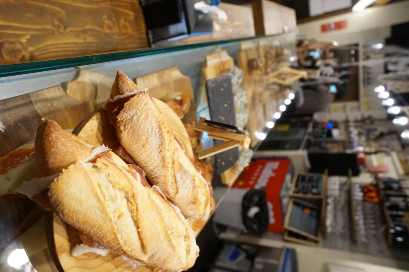 TAPAS,傑西吃貨筆記,西班牙,西班牙北部,西班牙炸豬皮,西班牙美食 TAPAS,傑西吃貨筆記,西班牙,西班牙北部,西班牙炸豬皮,西班牙美食
