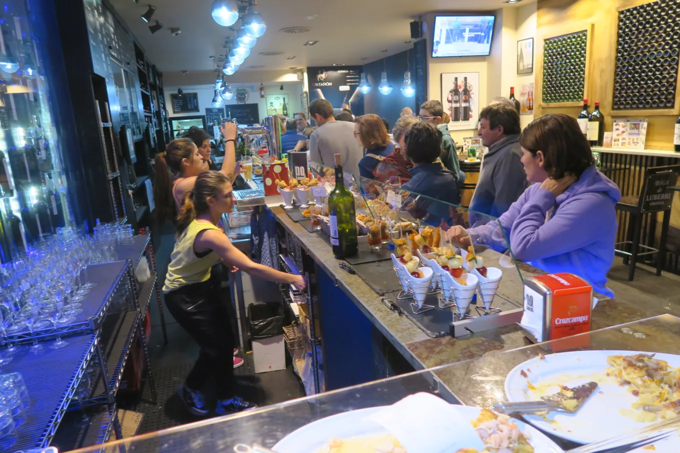 TAPAS,傑西吃貨筆記,西班牙,西班牙北部,西班牙炸豬皮,西班牙美食 TAPAS,傑西吃貨筆記,西班牙,西班牙北部,西班牙炸豬皮,西班牙美食