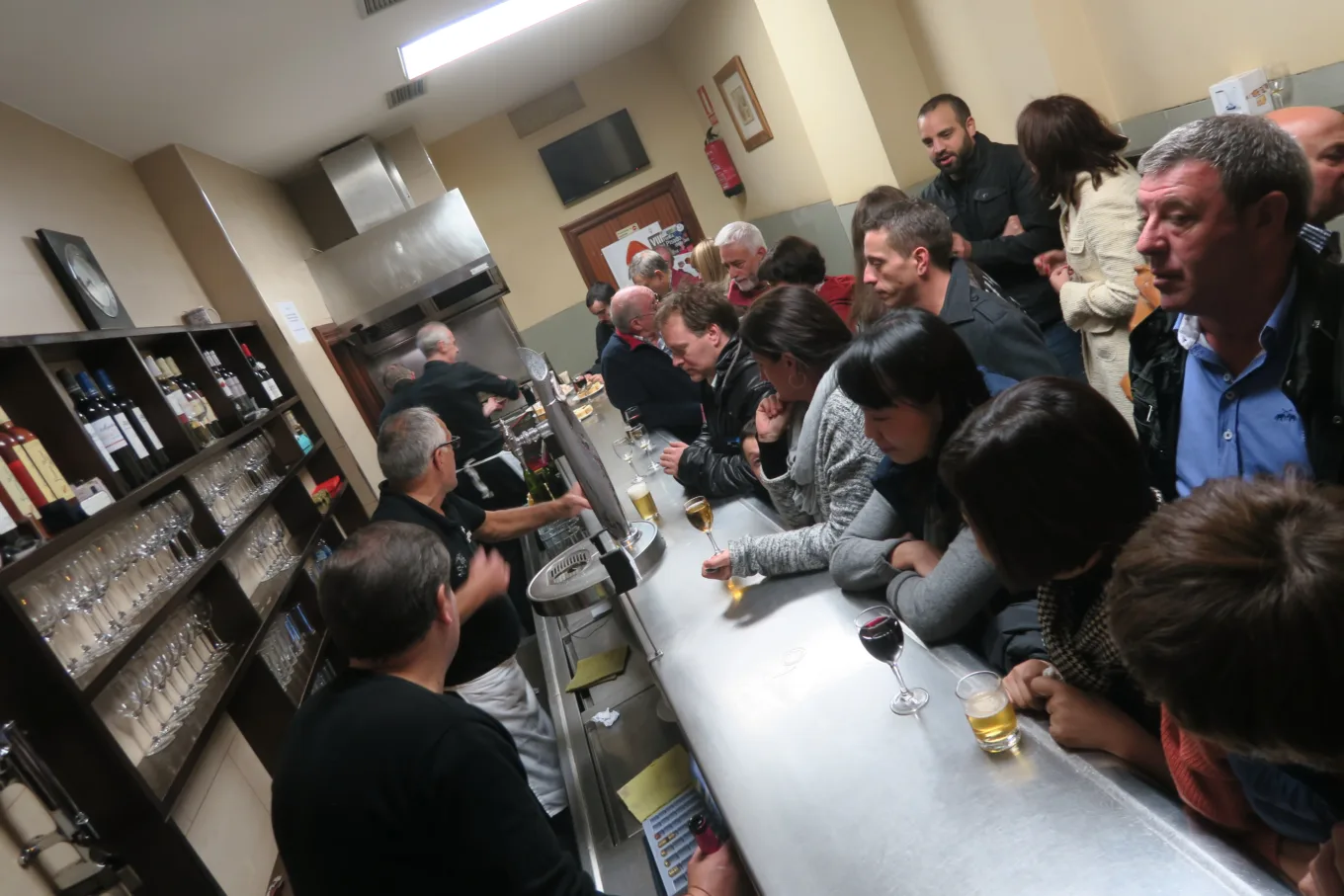 TAPAS,傑西吃貨筆記,西班牙,西班牙北部,西班牙炸豬皮,西班牙美食 TAPAS,傑西吃貨筆記,西班牙,西班牙北部,西班牙炸豬皮,西班牙美食