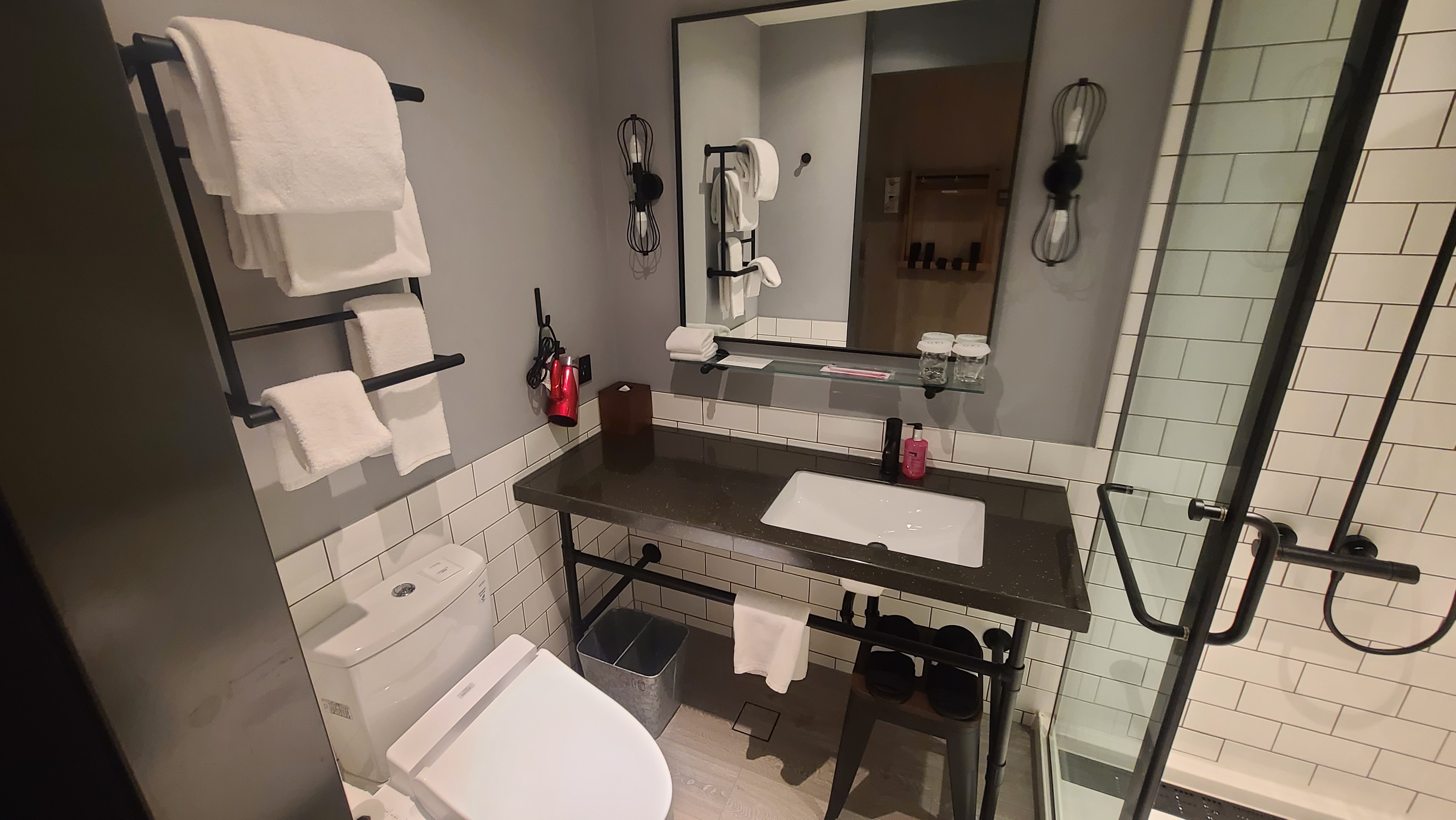 moxy,傑西飯店開箱清單,台灣萬豪,萬豪,萬豪系統,飯店 moxy,傑西飯店開箱清單,台灣萬豪,萬豪,萬豪系統,飯店