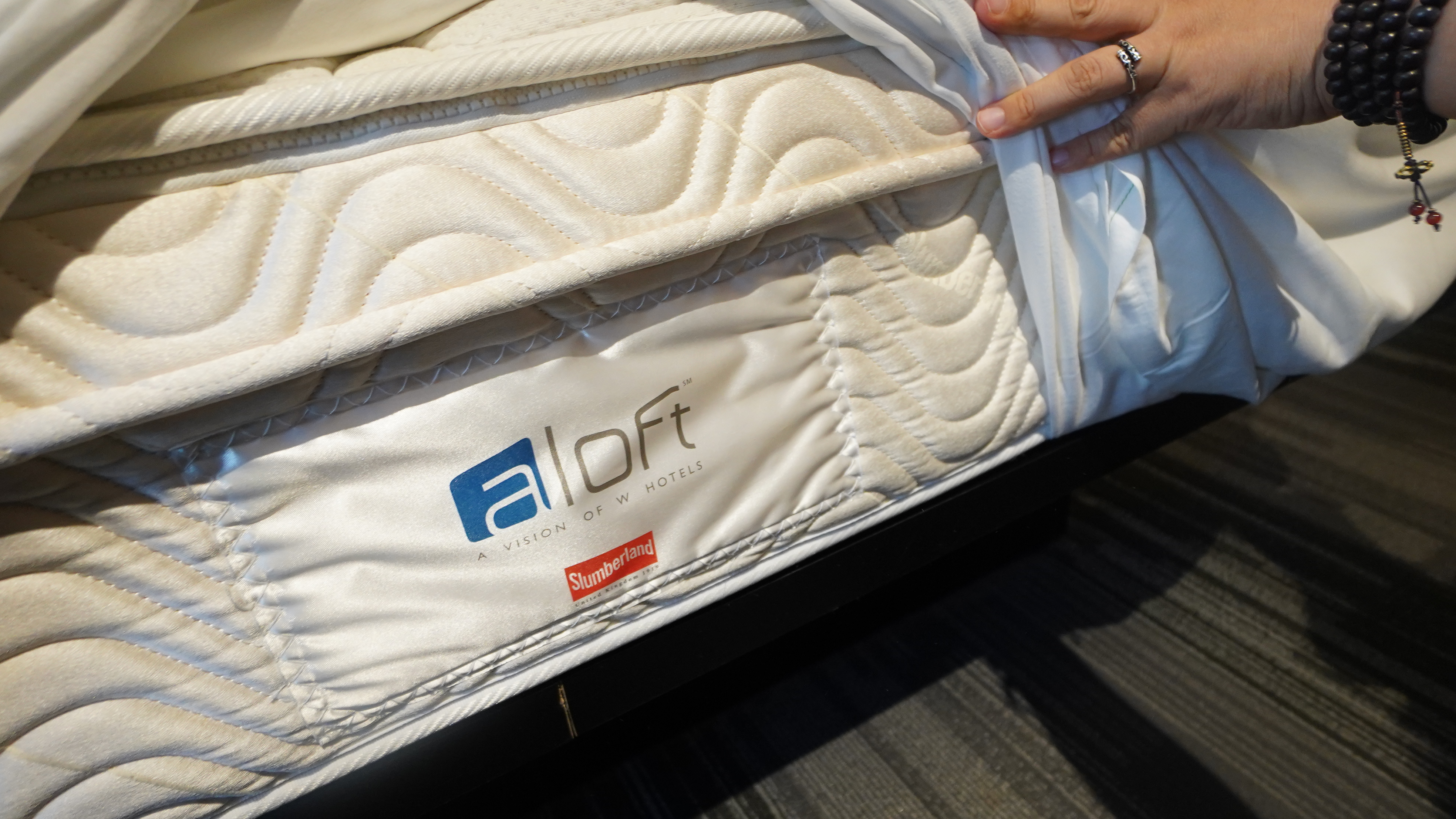 ALOFT,傑西飯店開箱清單,台北萬豪,台灣萬豪,名床系列,斯林百蘭,斯林百蘭床墊,英國斯林百蘭床墊,萬豪,萬豪系統,雅樂軒 ALOFT,傑西飯店開箱清單,台北萬豪,台灣萬豪,名床系列,斯林百蘭,斯林百蘭床墊,英國斯林百蘭床墊,萬豪,萬豪系統,雅樂軒
