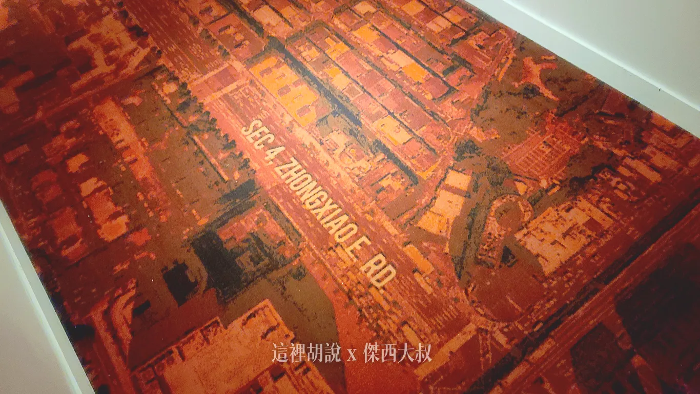 CitizenM,世民飯店,住宿,傑西飯店開箱清單,北門,台北,台北住宿,台北車站,商務旅館,席伊麗,席伊麗床墊,落地玻璃,西門,西門町,飯店 CitizenM,世民飯店,住宿,傑西飯店開箱清單,北門,台北,台北住宿,台北車站,商務旅館,席伊麗,席伊麗床墊,落地玻璃,西門,西門町,飯店