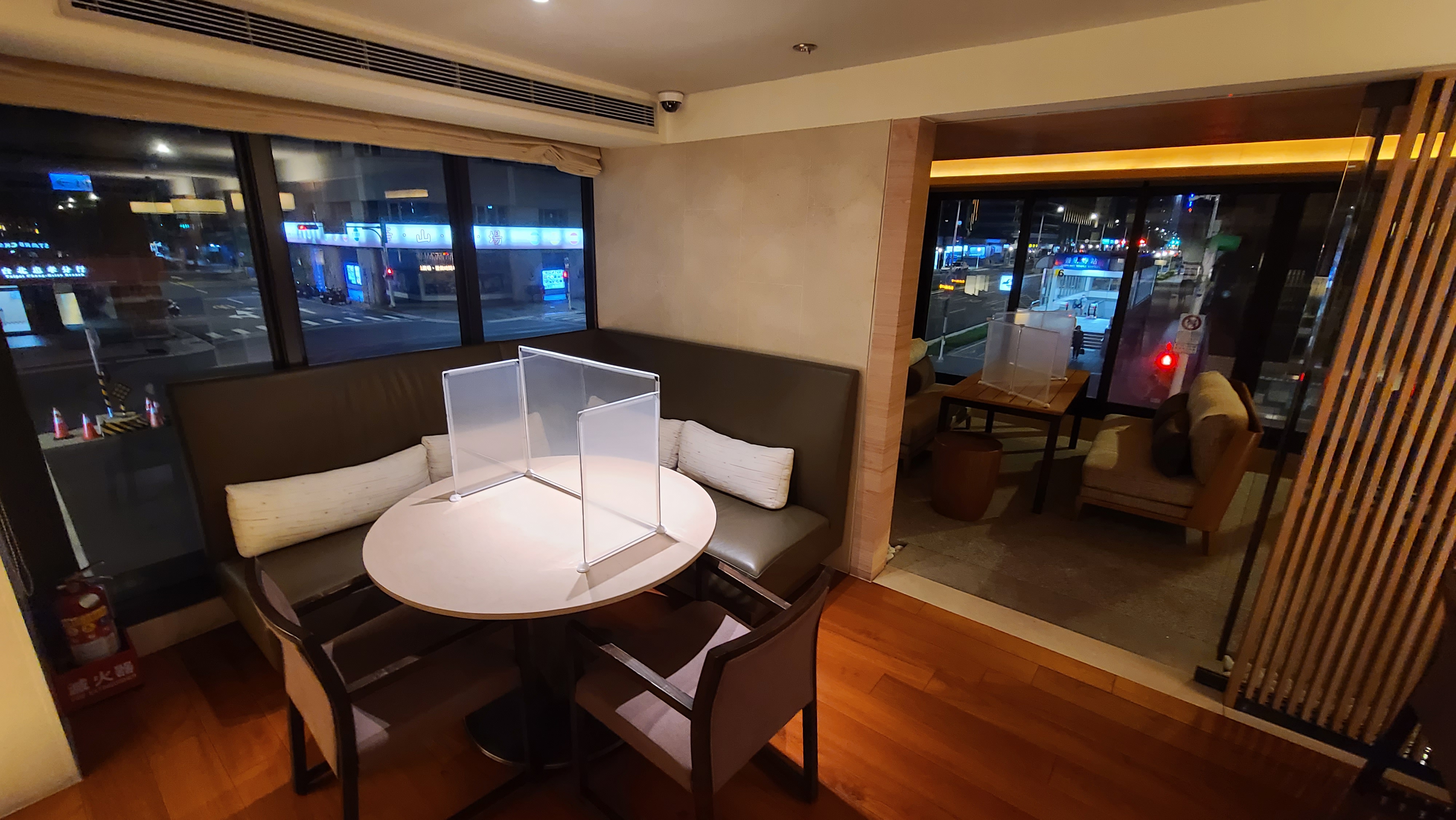COZZI,傑西飯店開箱清單,台北,台北住宿,和逸飯店,善導寺站,國泰,忠孝館,捷運,阜杭豆漿 COZZI,傑西飯店開箱清單,台北,台北住宿,和逸飯店,善導寺站,國泰,忠孝館,捷運,阜杭豆漿