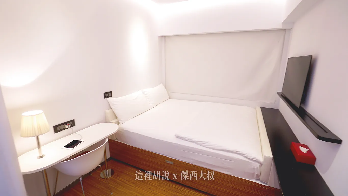 CitizenM,世民飯店,住宿,傑西飯店開箱清單,北門,台北,台北住宿,台北車站,商務旅館,席伊麗,席伊麗床墊,落地玻璃,西門,西門町,飯店 CitizenM,世民飯店,住宿,傑西飯店開箱清單,北門,台北,台北住宿,台北車站,商務旅館,席伊麗,席伊麗床墊,落地玻璃,西門,西門町,飯店