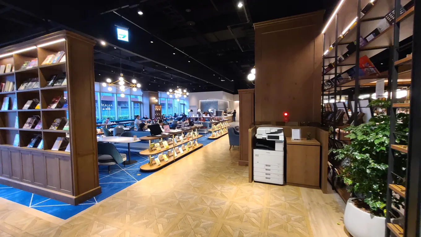 tsutaya,共享辦公室,蔦屋SHARELUNGE,蔦屋書店,行動辦公室 tsutaya,共享辦公室,蔦屋SHARELUNGE,蔦屋書店,行動辦公室