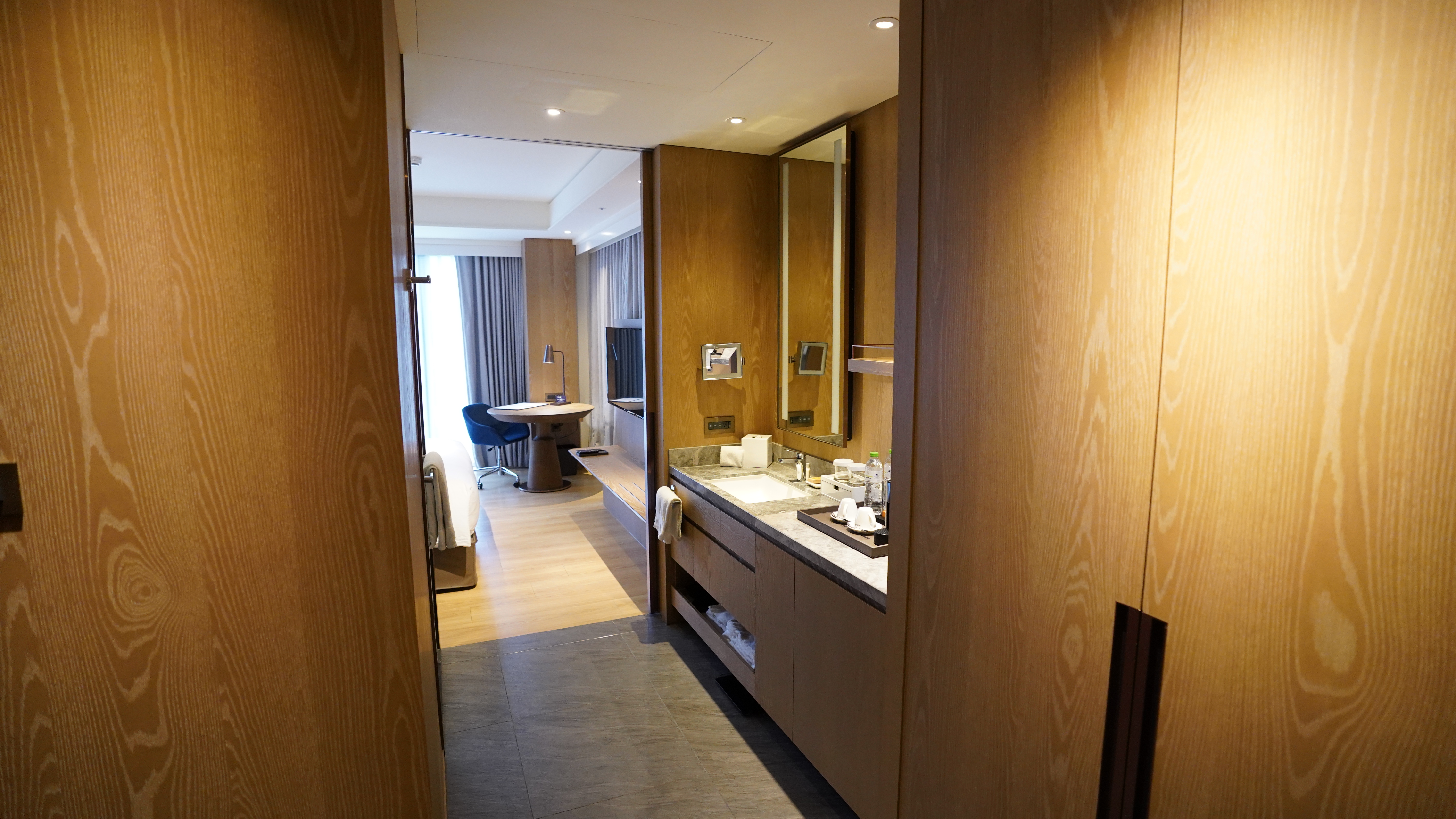 DOUBLETREE,TOTO花灑,九昱希爾頓逸林酒店,九昱建設,傑西飯店開箱清單,希爾頓,希爾頓逸林,暖氣,牛肉麵,舒達,飯店 DOUBLETREE,TOTO花灑,九昱希爾頓逸林酒店,九昱建設,傑西飯店開箱清單,希爾頓,希爾頓逸林,暖氣,牛肉麵,舒達,飯店
