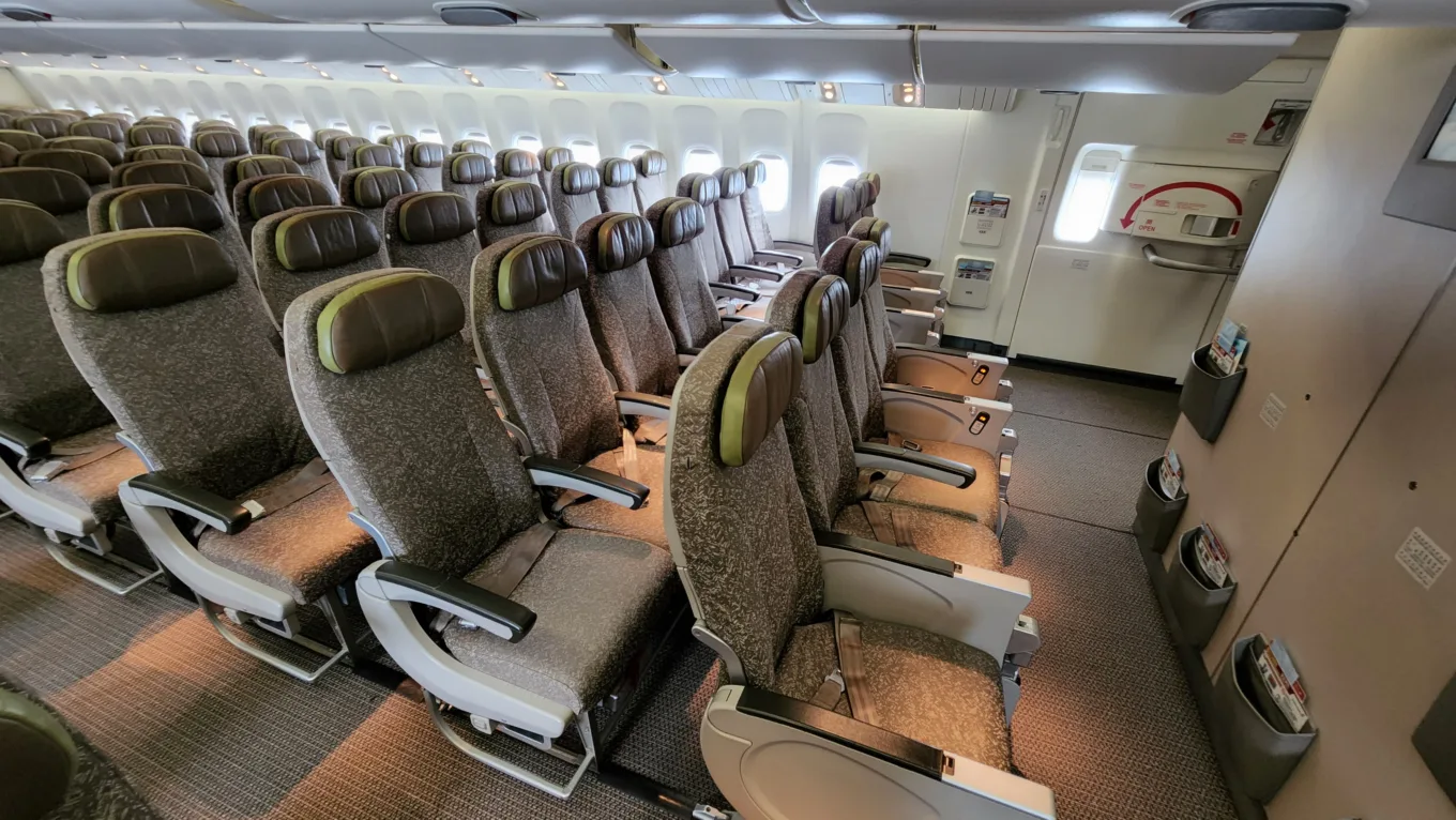 BUSINESS CLASS,CLASS C,Google News,IFE,娛樂系統,客艙座位相關文章,座位舒適度,控制盒,育樂系統,腳部空間,舒適度,航空公司,航空公司座椅,視訊盒,電源盒,飛機座位,飛機座椅 BUSINESS CLASS,CLASS C,Google News,IFE,娛樂系統,客艙座位相關文章,座位舒適度,控制盒,育樂系統,腳部空間,舒適度,航空公司,航空公司座椅,視訊盒,電源盒,飛機座位,飛機座椅