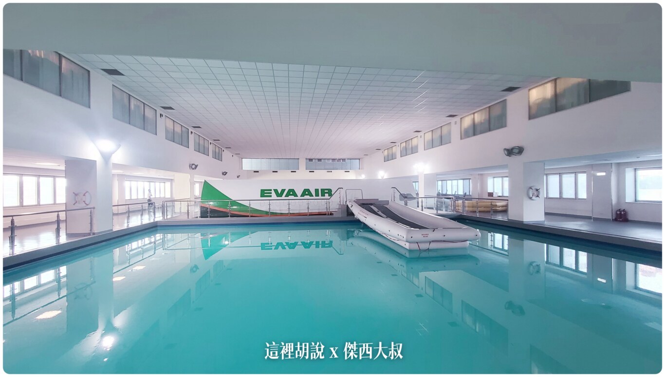 777,旅遊,模擬機,模擬艙,模擬飛行,機長營,疫情當中的參訪,長榮,長榮訓練中心,飛行記錄 777,旅遊,模擬機,模擬艙,模擬飛行,機長營,疫情當中的參訪,長榮,長榮訓練中心,飛行記錄