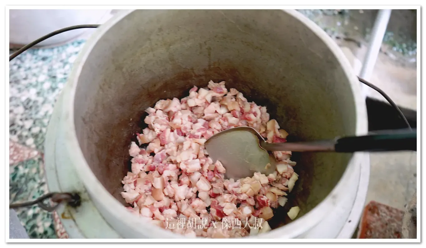 炒一下肉,讓肉更香
