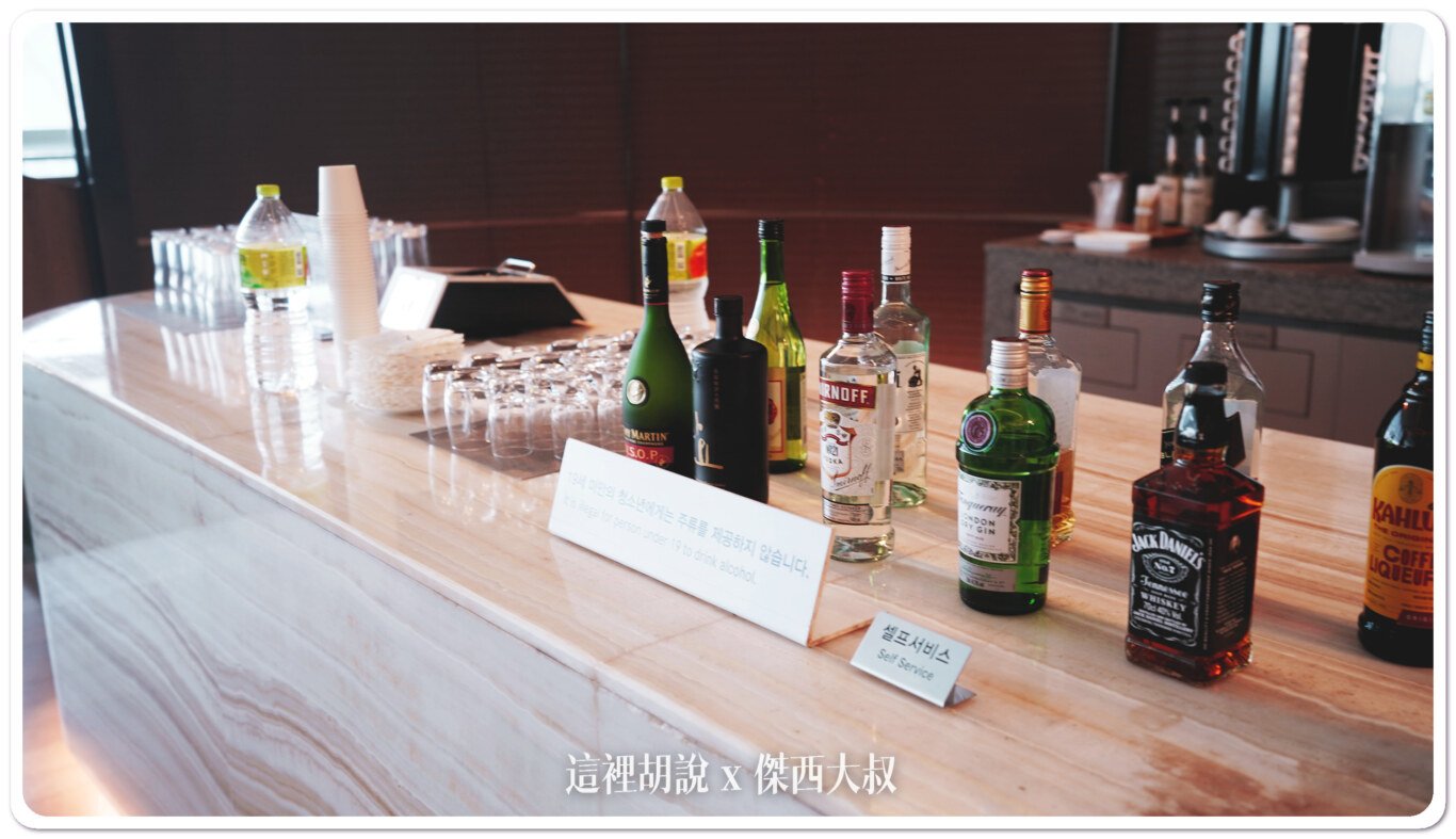 2023,ASIANA Lounge Business Class,ICN,仁川,仁川國際機場,仁川機場,商務艙貴賓室,星空聯盟,機場貴賓室,波蘭航空,第一航廈,航空公司貴賓室,貴賓室,長榮航空,韓亞航,韓亞航貴賓室,韓國,韓國仁川機場 @這裡胡說 x 傑西大叔 2023,ASIANA Lounge Business Class,ICN,仁川,仁川國際機場,仁川機場,商務艙貴賓室,星空聯盟,機場貴賓室,波蘭航空,第一航廈,航空公司貴賓室,貴賓室,長榮航空,韓亞航,韓亞航貴賓室,韓國,韓國仁川機場 @這裡胡說 x 傑西大叔