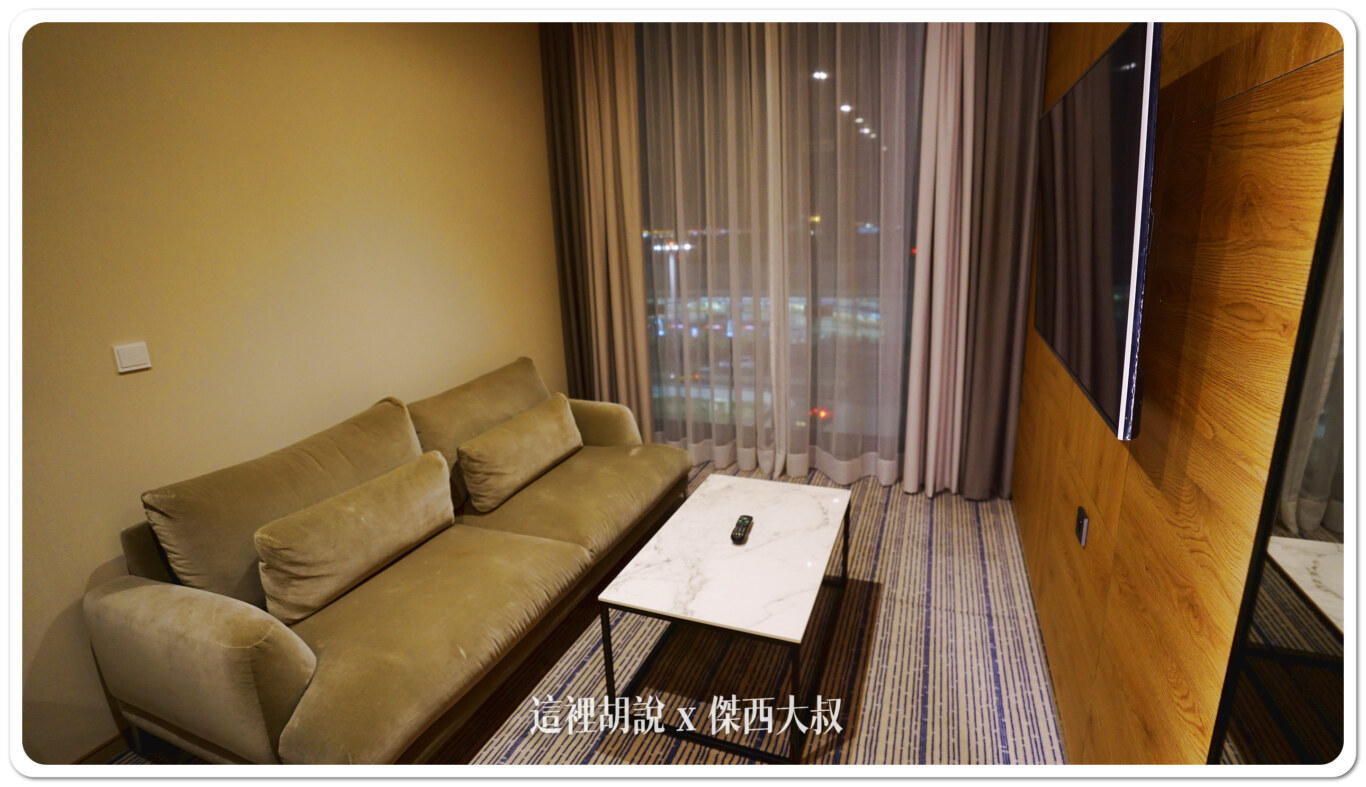 2023,傑西飯店開箱清單,機場系列文章,波蘭,睡在機場,睡在機場系列,華沙機場,萬怡,萬豪,萬豪系統 2023,傑西飯店開箱清單,機場系列文章,波蘭,睡在機場,睡在機場系列,華沙機場,萬怡,萬豪,萬豪系統