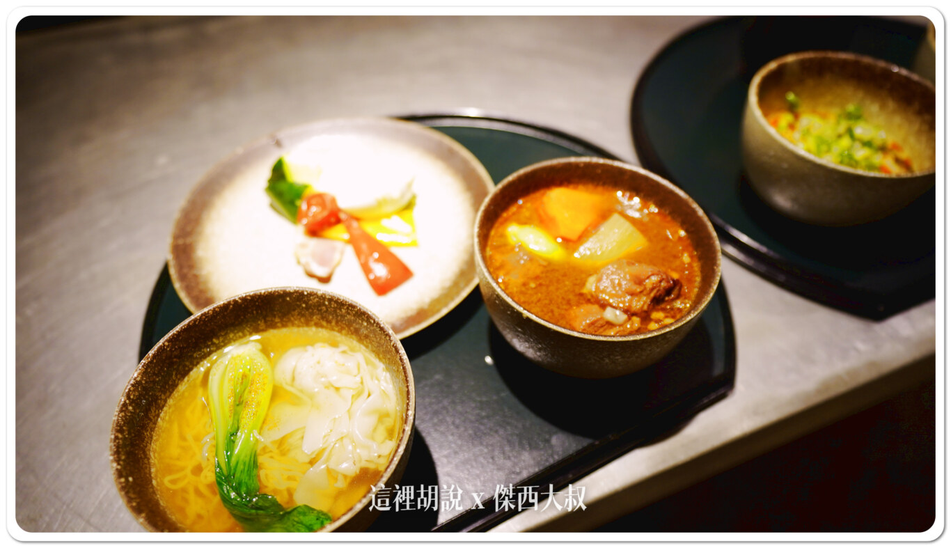 雲吞麵'、水煮蛋、還有牛肉麵