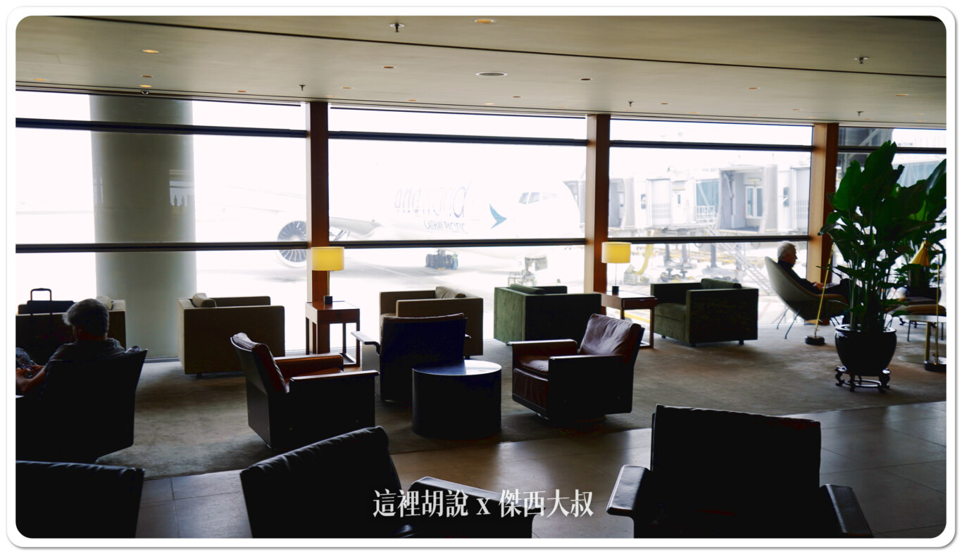 THE PIER 玉衡堂:可以直接看到外面的停機坪