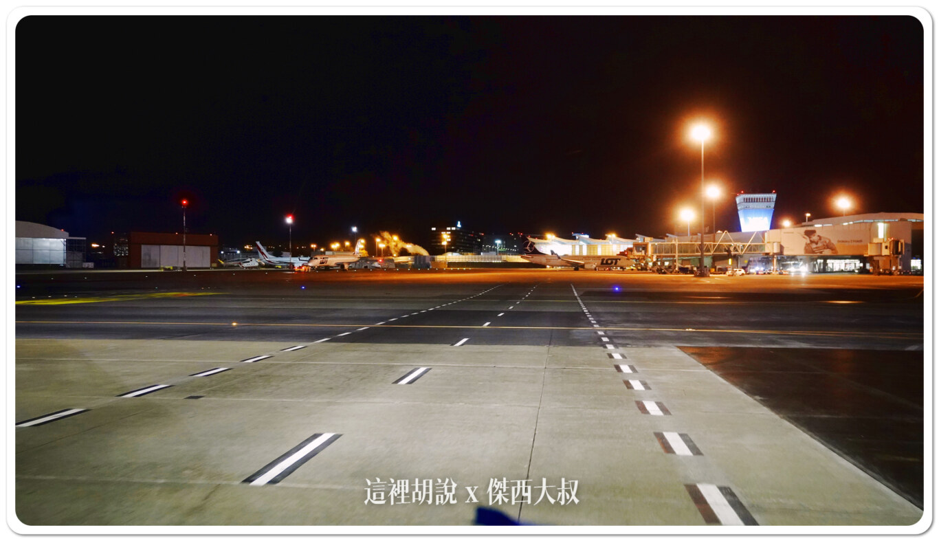 WAW,波蘭華沙機場,空側作業,華沙機場 WAW,波蘭華沙機場,空側作業,華沙機場