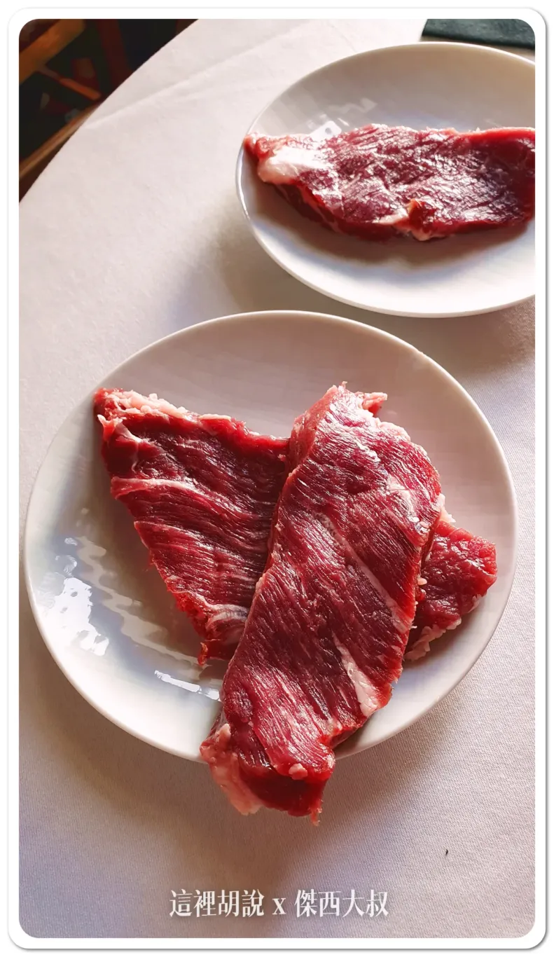 2023,5J,5J火腿,IBERICO,Jabugo,JAMON,OSBORNE,Restaurante Las Bellotas,Sánchez Romero Carvajal,伊比利豬,傑西吃貨筆記,哈布果,火腿,美食,西班牙,西班牙南部,西班牙美食,黑標火腿,黑毛豬 2023,5J,5J火腿,IBERICO,Jabugo,JAMON,OSBORNE,Restaurante Las Bellotas,Sánchez Romero Carvajal,伊比利豬,傑西吃貨筆記,哈布果,火腿,美食,西班牙,西班牙南部,西班牙美食,黑標火腿,黑毛豬