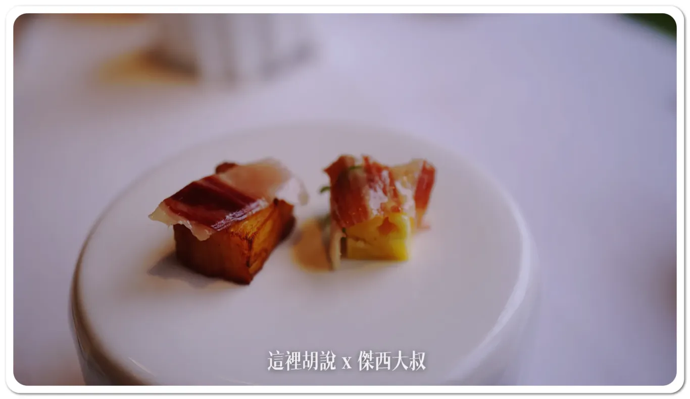 BELAIR,HYATT,乾式熟成,傑西吃貨筆記,君悅酒店,君悅飯店,噴水池,噴泉,威廉主廚,寶艾西餐廳,必比登,必比登推薦,求婚桌,法式料理,火腿,牛排,牛排屋,米其林,羅偉洲,美食,西班牙,西餐廳,醬料,餐盤推薦,黑標火腿 BELAIR,HYATT,乾式熟成,傑西吃貨筆記,君悅酒店,君悅飯店,噴水池,噴泉,威廉主廚,寶艾西餐廳,必比登,必比登推薦,求婚桌,法式料理,火腿,牛排,牛排屋,米其林,羅偉洲,美食,西班牙,西餐廳,醬料,餐盤推薦,黑標火腿