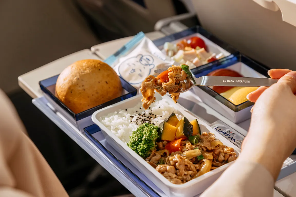 航空餐,華航,華航新聞,雙月食品,飛機餐 航空餐,華航,華航新聞,雙月食品,飛機餐