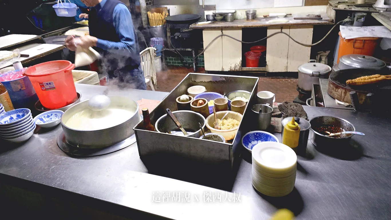 傑西吃貨筆記,傑西懷胎七個月,建國花市,濟南路,燒餅,豆漿,鹹豆漿 傑西吃貨筆記,傑西懷胎七個月,建國花市,濟南路,燒餅,豆漿,鹹豆漿