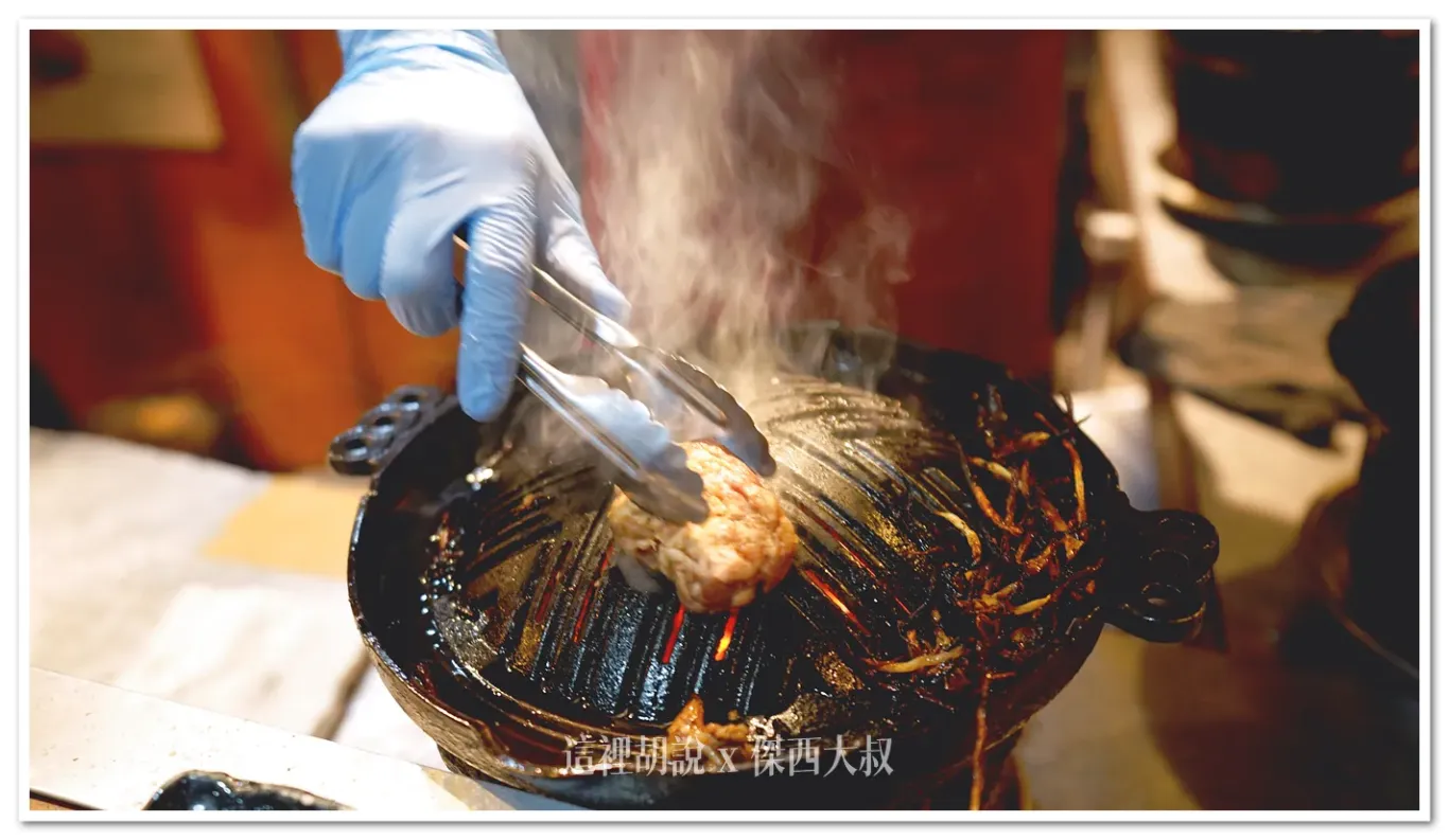 最後傑西還加點了羊肉小漢堡