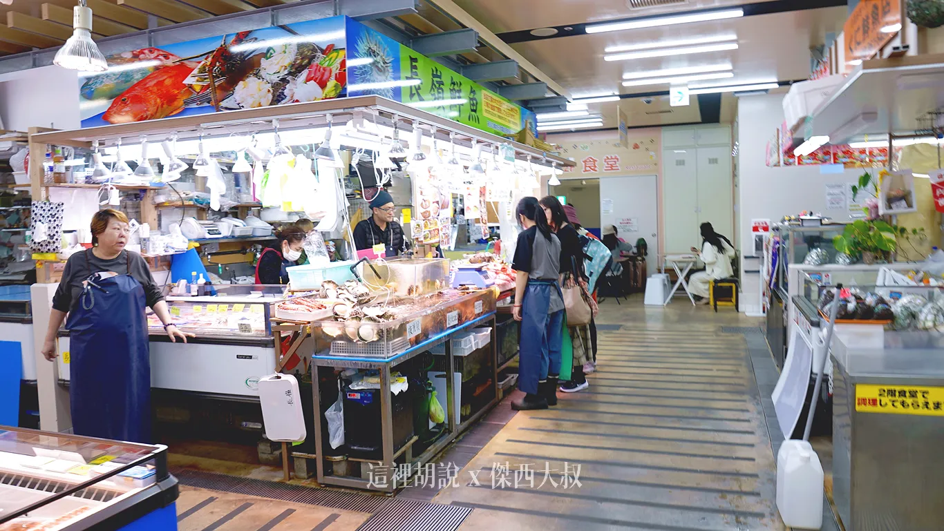海產店選擇大概四五間,就看自己順眼的