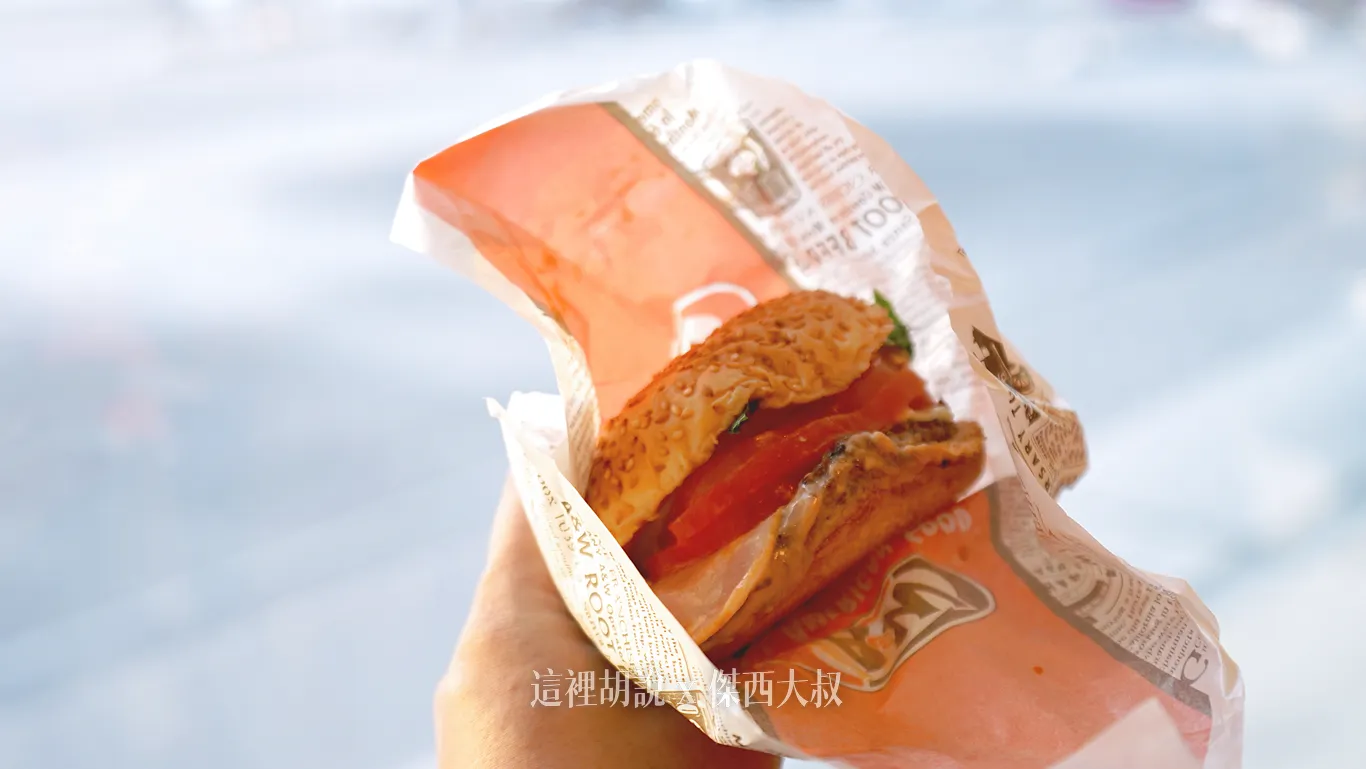2025,日本,日本美食,沖繩,沖繩料理,沖繩美食,漢堡,琉球,速食,那霸,麥根沙士 2025,日本,日本美食,沖繩,沖繩料理,沖繩美食,漢堡,琉球,速食,那霸,麥根沙士