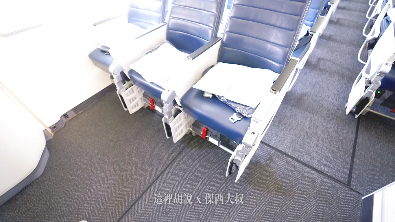 777,UNITED AIR,傑西飛行記錄,座位圖,經濟艙,經濟艙座位,經濟艙飛行記錄,聯合航空,豪華經濟艙 777,UNITED AIR,傑西飛行記錄,座位圖,經濟艙,經濟艙座位,經濟艙飛行記錄,聯合航空,豪華經濟艙