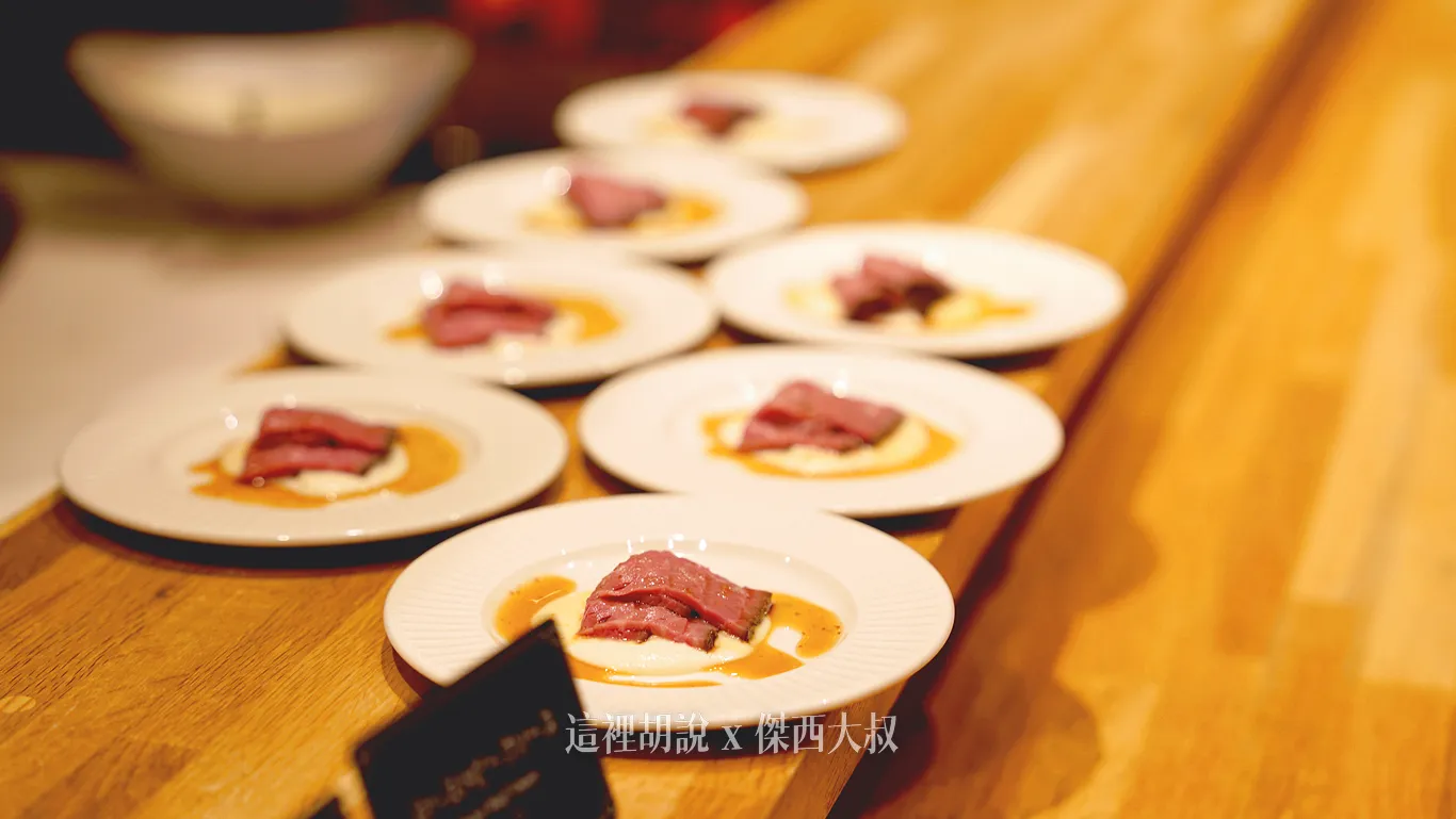 牛排非常的嫩,很好吃,我吃了兩盤