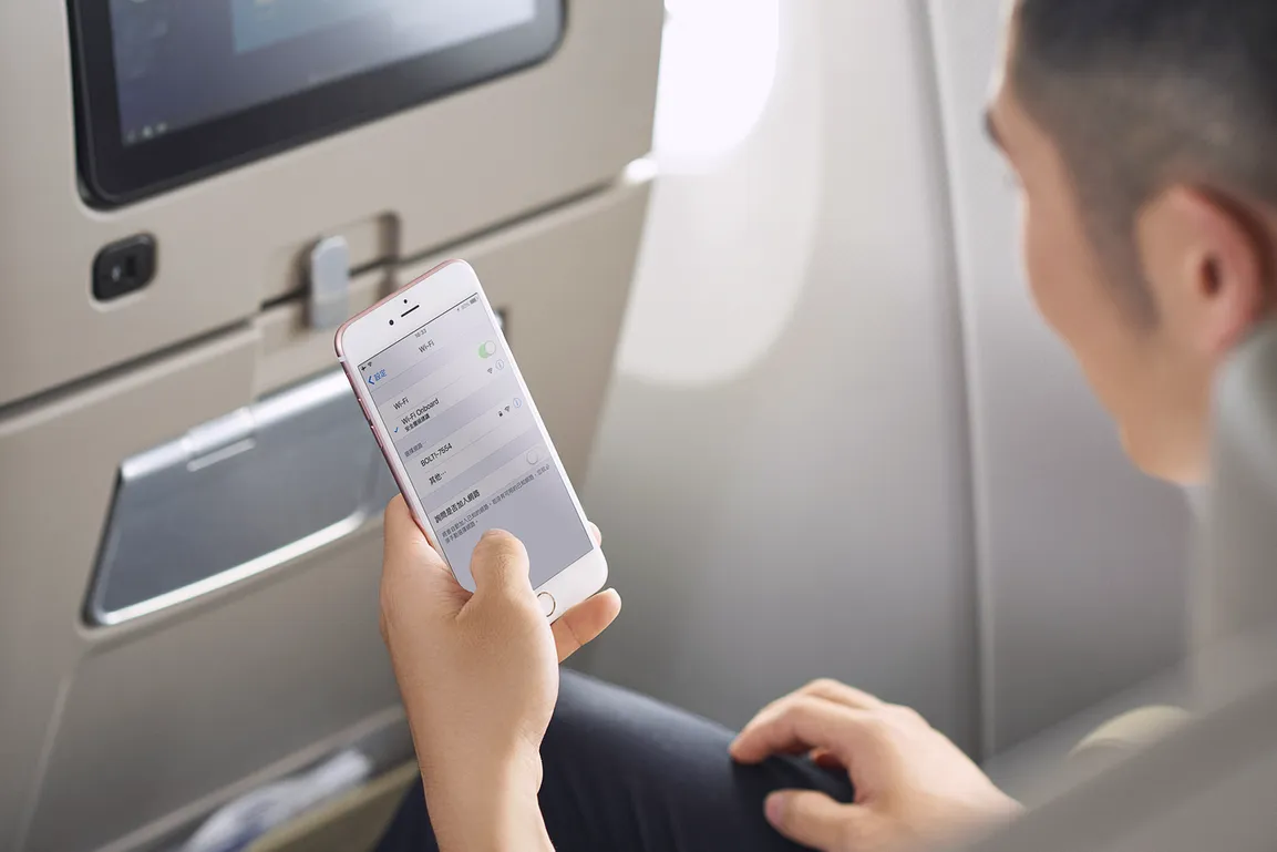 CHINA AIRLINE,CHINA AIRLINES,CI,TAIWAN AIRLINE,WIFI服務,中華航空,免費網路,客艙服務航空餐,機上Wi-Fi,機上WIFI,機上娛樂,機上網路,航空新聞,華航,華航免費上網,華航新聞,飛行體驗 @傑西大叔 x 這裡胡說